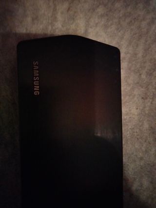 Barra de sonido y subwoofer negro