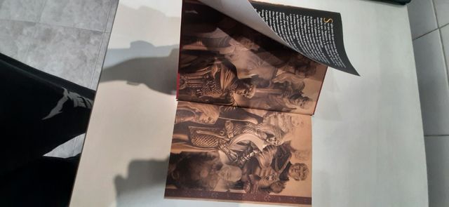 Fuego y Sangre (Canción de hielo y fuego): 300 ...