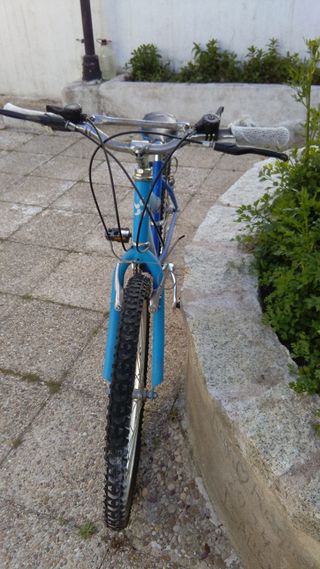 Bicicleta BTT HADOR azul