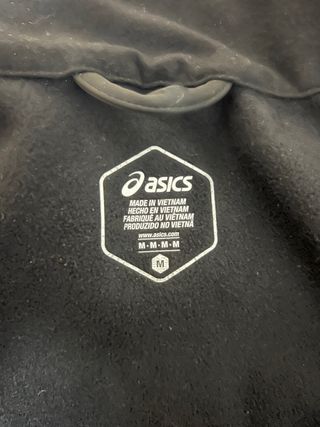 Chaqueta ASICS Negra
