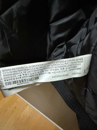 Chaqueta Bomber Bershka Negra con Cuello
