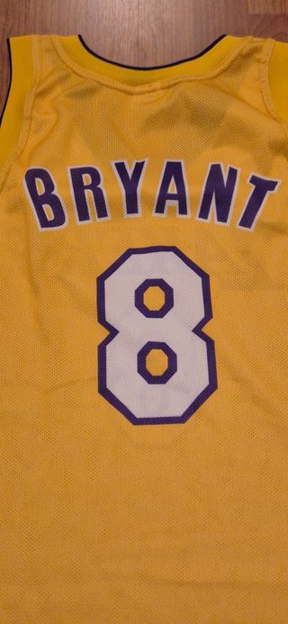 Camiseta Lakers Kobe Bryant #8 (primeros '00)