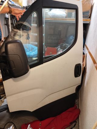 Puerta Izquierda Iveco Daily 2014