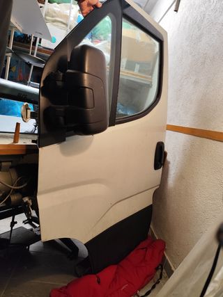 Puerta Izquierda Iveco Daily 2014