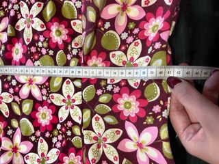 Traje de flamenca rosa y flores