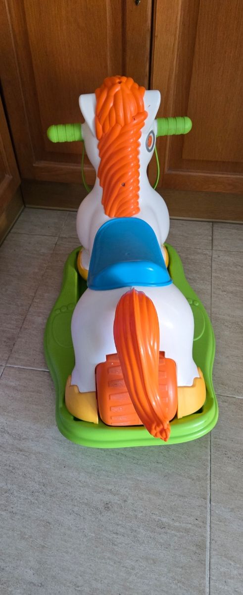 Caballo Balancín Corre Pasillos Feber