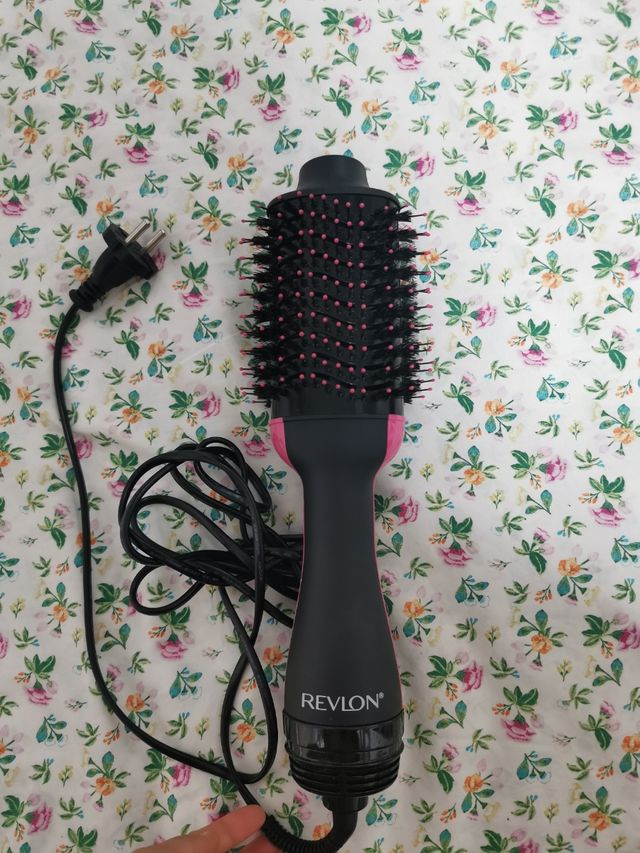 Spazzola per asciugatrice Revlon nera/rosa