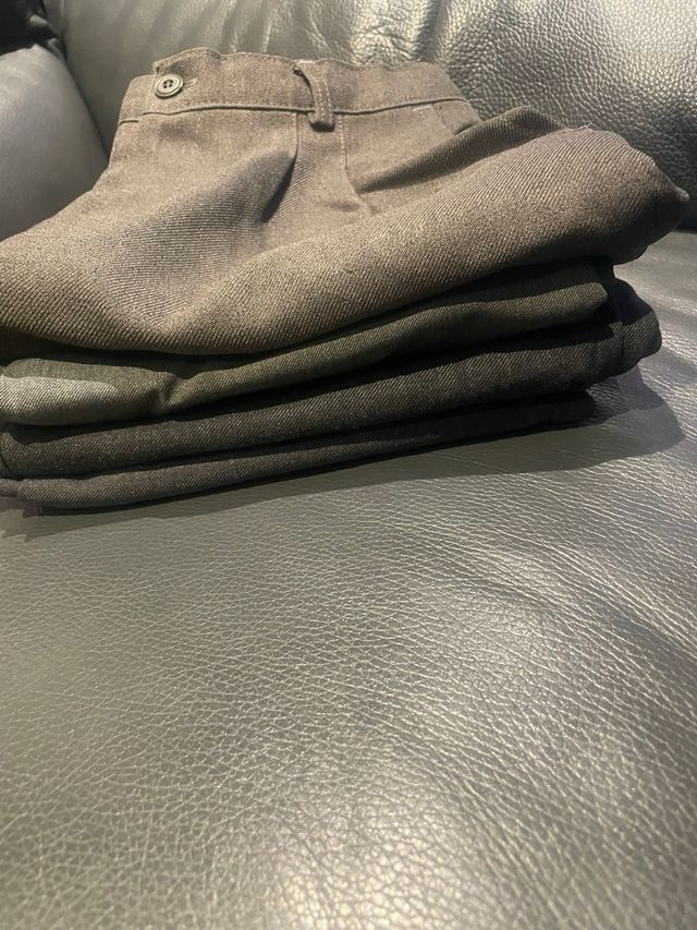 Pantalón corto uniforme Talla 8-10