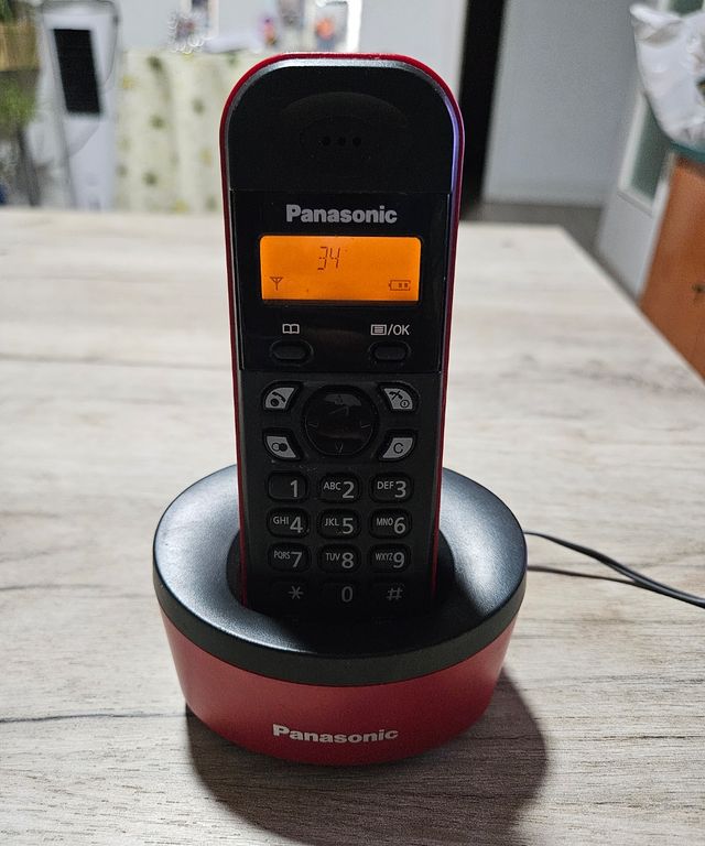 Hola     Teléfono Inalámbrico Panasonic Negro y Ro