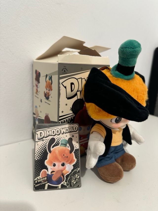 PopMart Dimoo World Disney Peluche Goofy