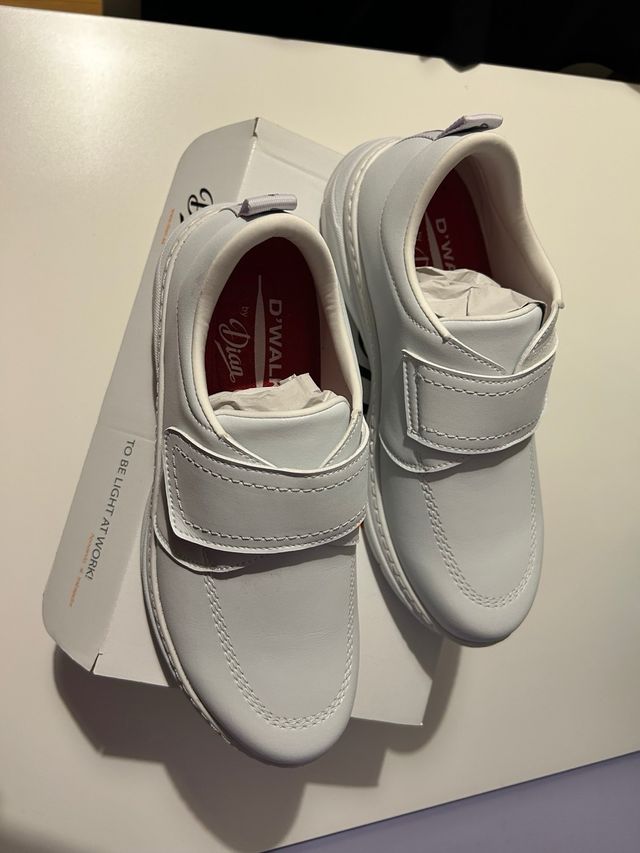 Zapato Sanitario Dian Talla 39 Blanco