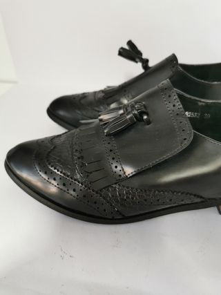 Zapatos Bom Bom Chic Talla 39 Negros.