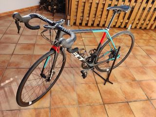 Bicicleta carretera carbono Felt FR3 disc