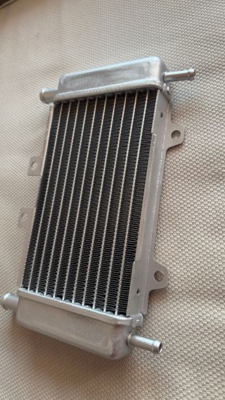 RADIADOR PIAGGIO ZIP SP GILERA
RUNNER