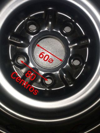 4 Llantas 16'' con Tapacubos y Tuercas