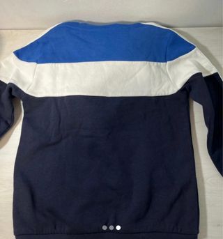 Sudadera Adidas Azul y Blanca
talla 7/8 años 128