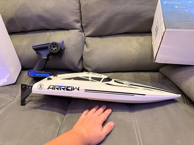 Barca Scafo radiocomandato 63cm 55Km/h Brushless