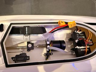 Barca Scafo radiocomandato 63cm 55Km/h Brushless 