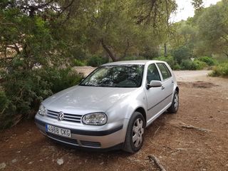 Volkswagen Golf 2003