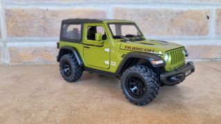 Jeep Wrangler Rubicon a escala
