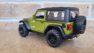 Jeep Wrangler Rubicon a escala
