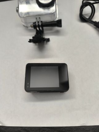 Akaso Brave 7 LE + Carcasa Buceo + microSD 128GB