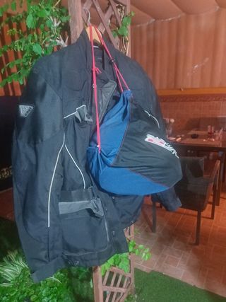 Chaqueta de moto negra 40€ cada una