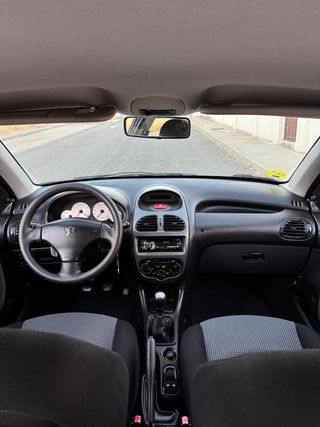 Peugeot 206 2004