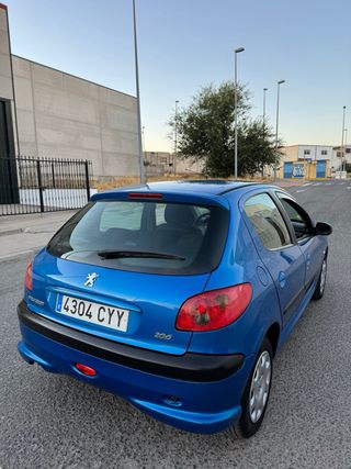 Peugeot 206 2004