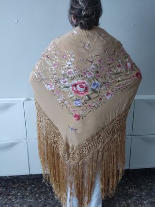 MANTÓN DE MANILA VINTAGE  BEIGE CON FLORES