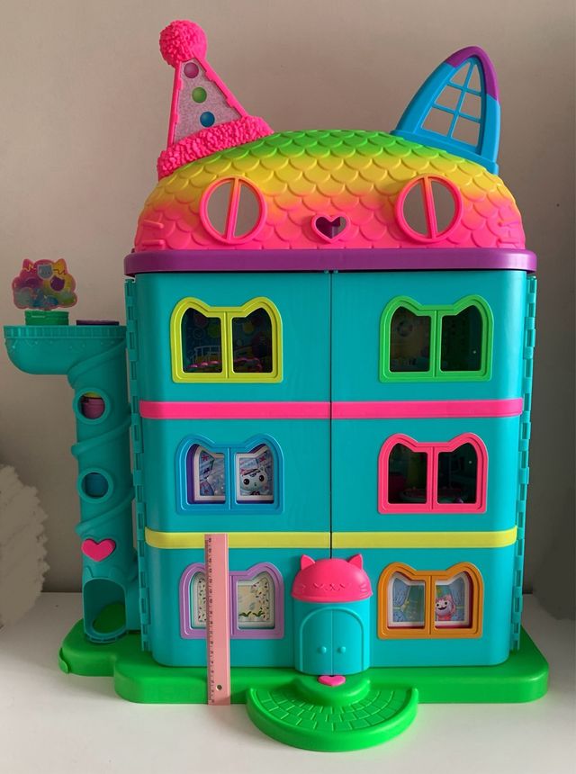 NUEVA y sin abrir Casa de Gabby