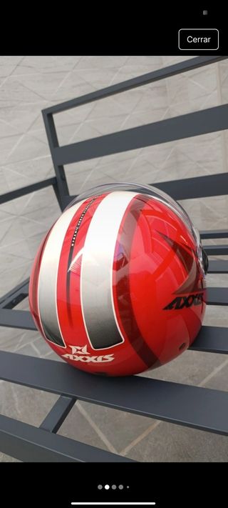 Casco de moto rojo AXXIS