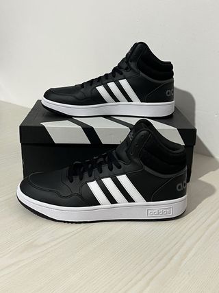 Scarpe Adidas alte nere taglia 45 1/3