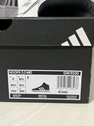 Scarpe Adidas alte nere taglia 45 1/3