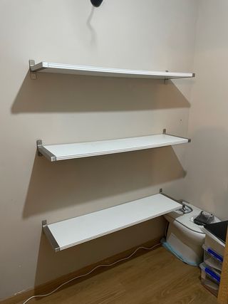 Scaffali IKEA BERGSHULT