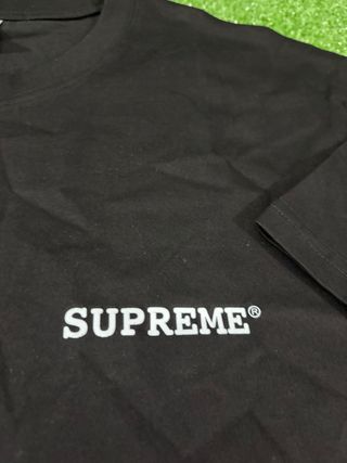 Camiseta Supreme Negra