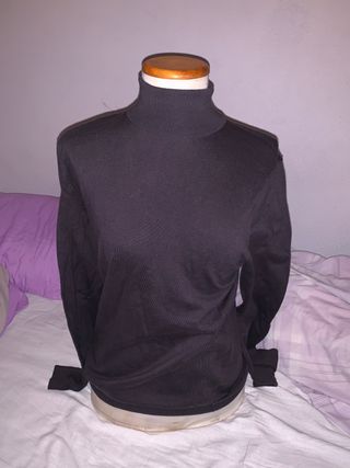 Jersey cuello alto negro