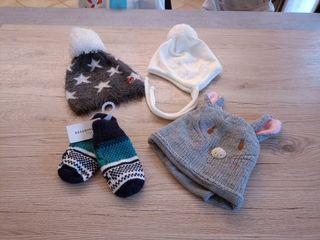 Set cappellini e guanti