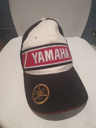 Gorra Yamaha Factory Racing Negra y Blanca 