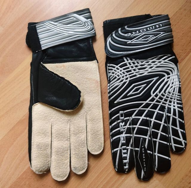 Guantes de Portero Umbro casi nuevos