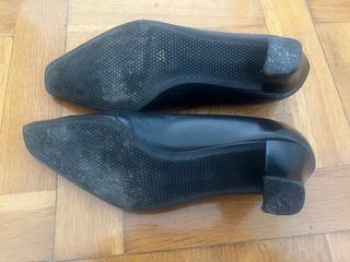 Zapatos de tacón bajo. Adabella. Número 37