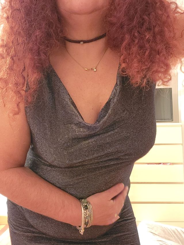 Camiseta elástica con brillos plateados