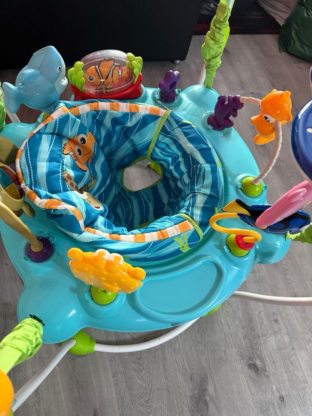 Silla Saltadora Bright Starts buscando a Nemo