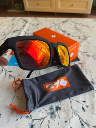 Gafas de sol Spy negras y rojas