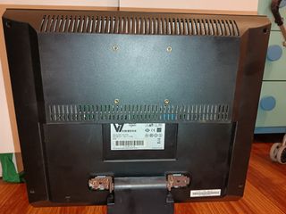 Monitor V7 Plata