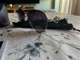 Gafas de Sol Guess Aviador Plateadas