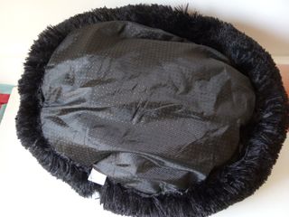 Cama para mascota pequeña negra