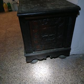 Baul- arcon antiguo.