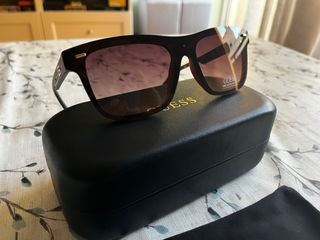 Gafas de sol Guess Marrón y Negro