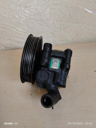 Bomba dirección xs4e-3a733-ac Ford Focus I Sedan